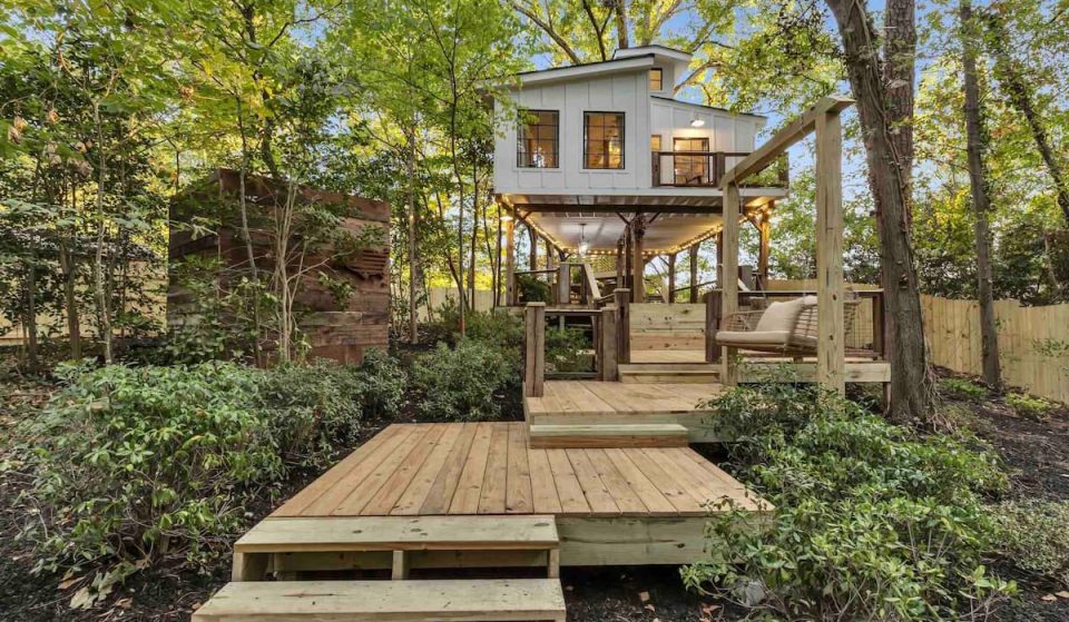 This Stunning Tree House Is Perfect For The Ultimate Romantic Getaway In Atlanta