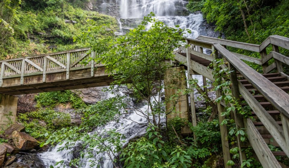 Top 7 Hikes In Georgia With Gorgeous Waterfalls