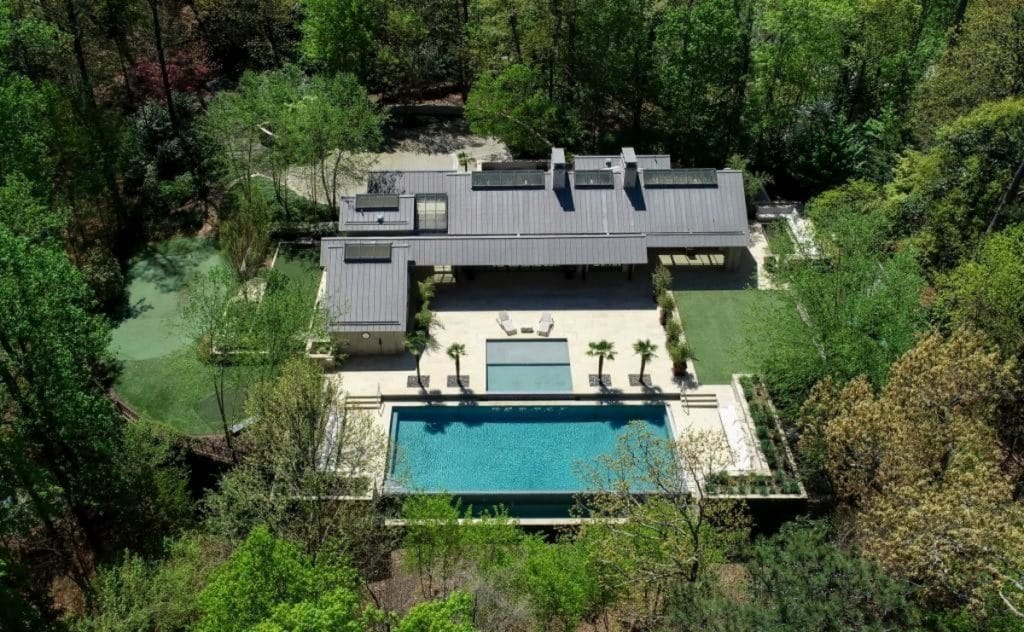 Unbelievable Atlantan Mansion Owned By Former Coca-Cola CEO Is Up For Sale!