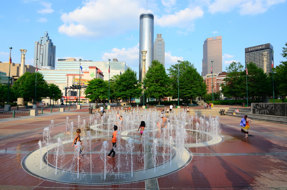 An hourlong adventure at Centennial Olympic Park - Backyard