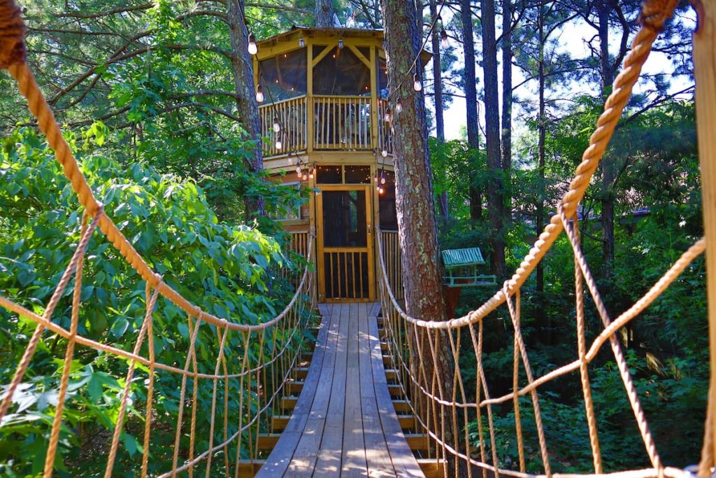 Sleep Up In The Trees At This Unique Treehouse Holiday Rental In Kennesaw
