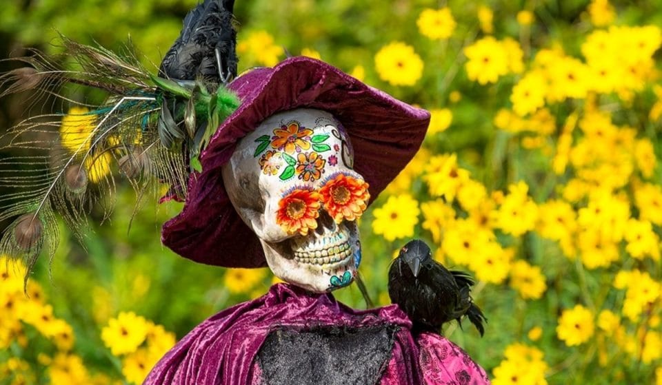 Spooky Scarecrows Take Over The Atlanta Botanical Garden For Fall
