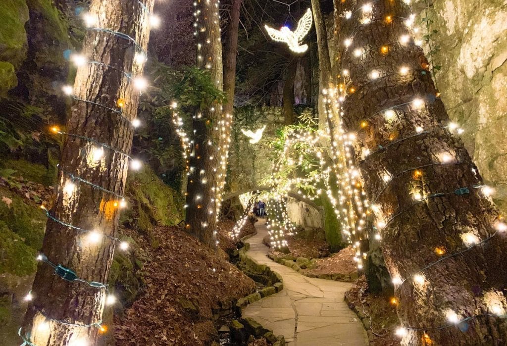 Millions Of Twinkling Lights Illuminate The Beloved Holiday Trail At Rock City