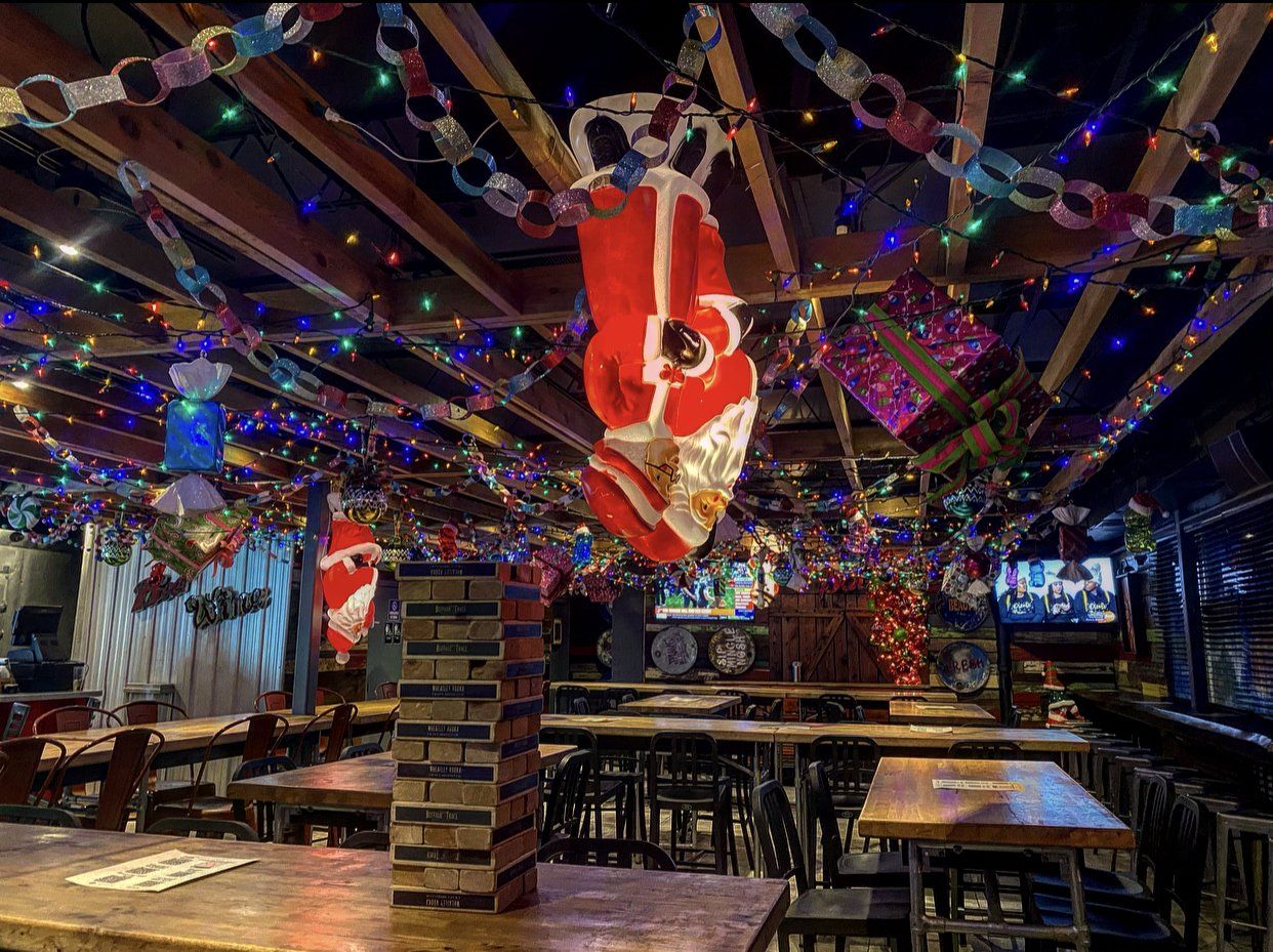 Igloos And Cocktails Await At This OverTheTop Holiday PopUp Bar In