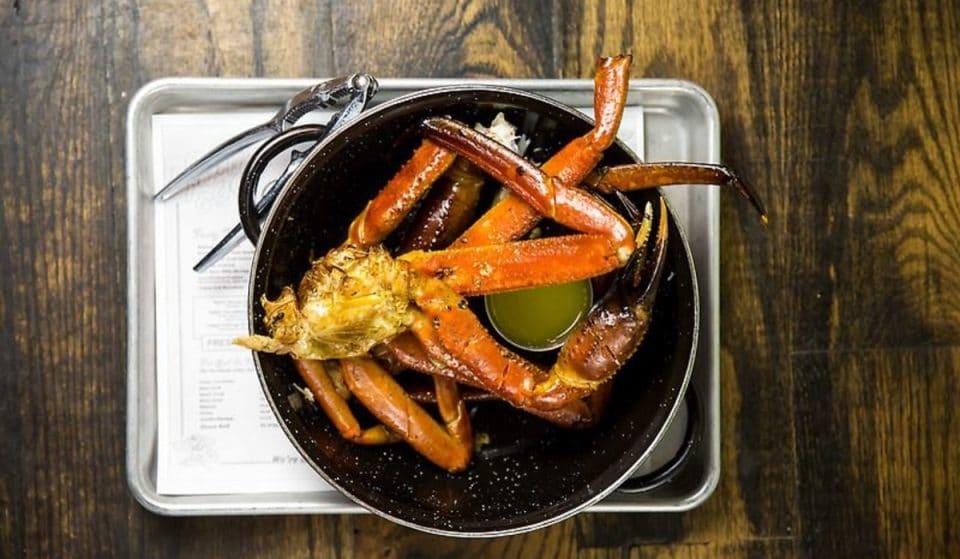 7 Top-Notch Hotspots For Delicious Crab Boils In Atlanta