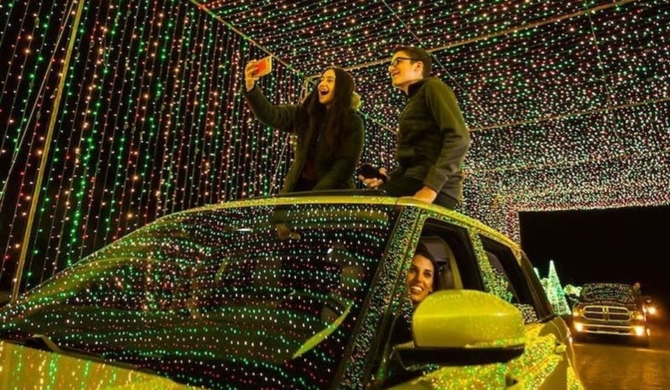 This Rocking Animated Light Show Has Rolled Into Atlanta For The Holidays