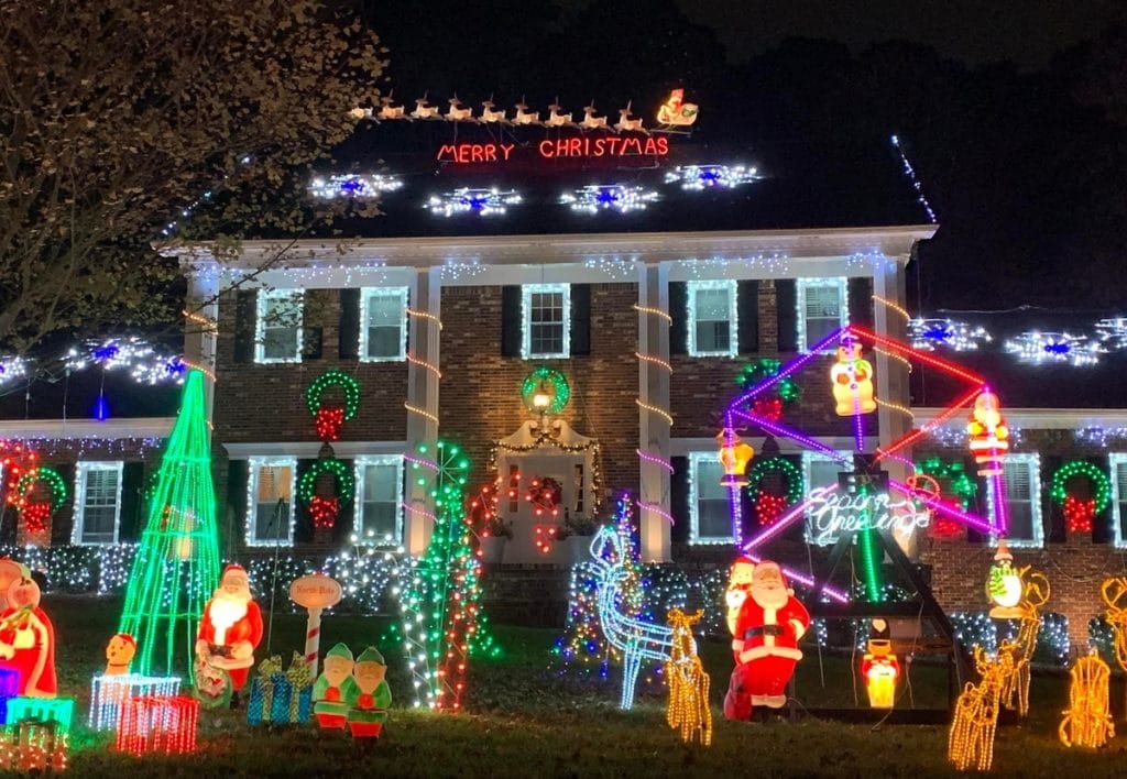 This Stone Mountain House May Have The Best Holiday Light Display In Atlanta