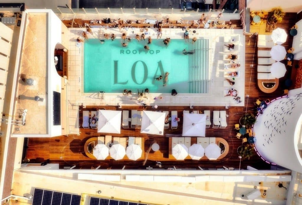 Rooftop pool in Atlanta 'Rooftop LOA'