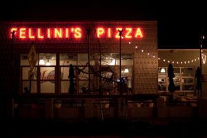 Entrance to Fellinis Pizza