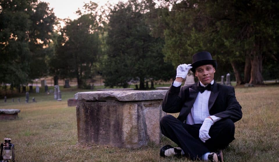 Delve Into Atlanta’s Hauntings & History At These Spooky Ghost Tours