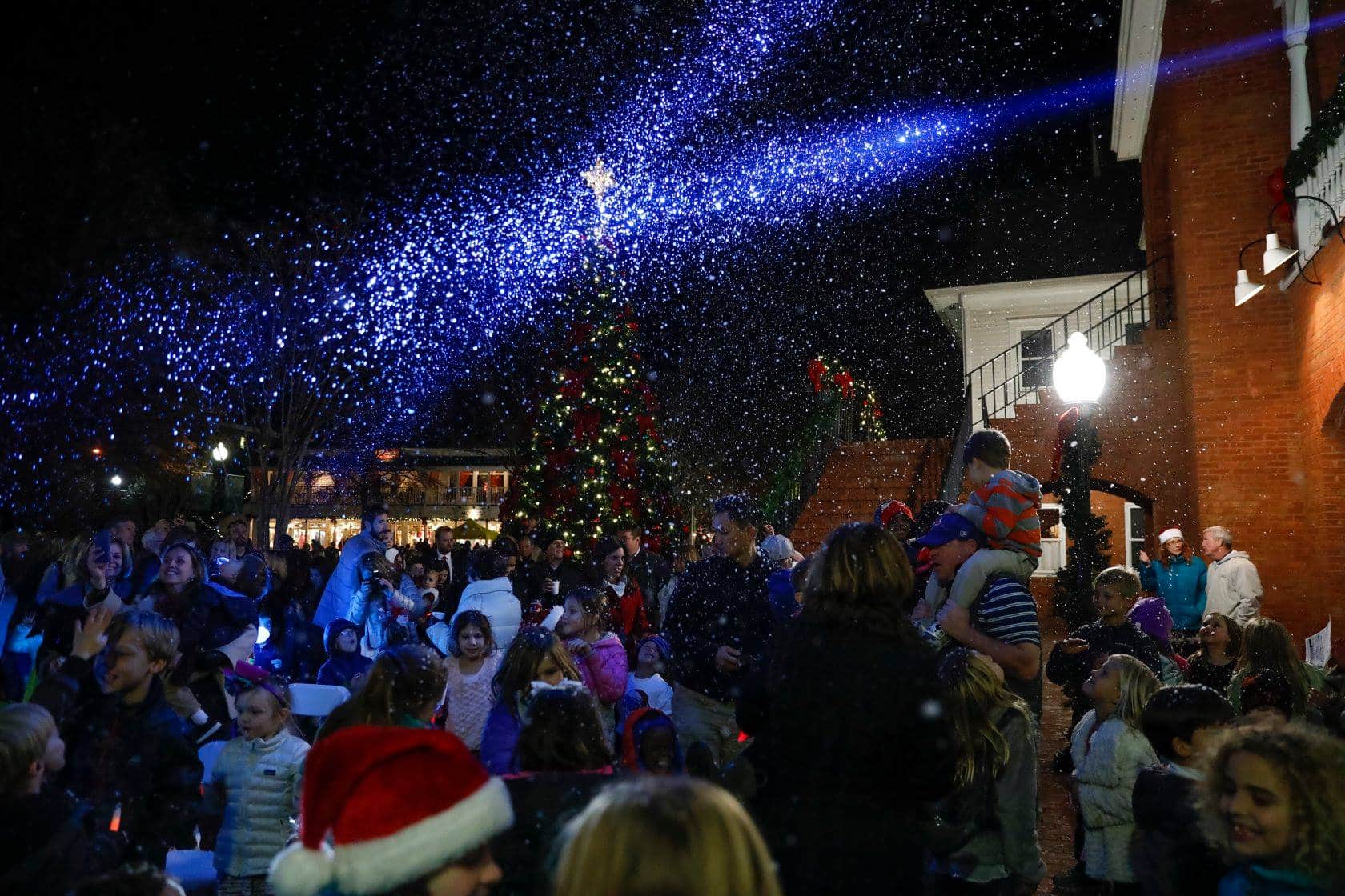 Kick Off The Holiday Season At Vinings' Magical Tree Lighting Ceremony